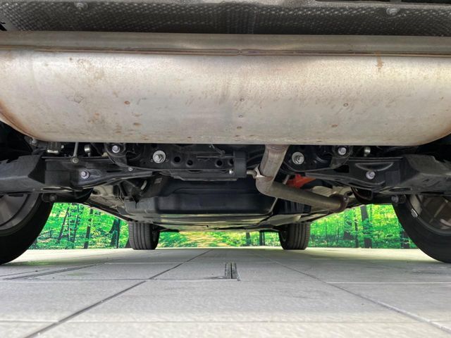 親切・丁寧な専門メカニックスタッフが応対！・車検・点検整備・事故等の修理などアフターサービスも安心。お車のカスタマイズもネクステージのサービススタッフまでご相談ください！