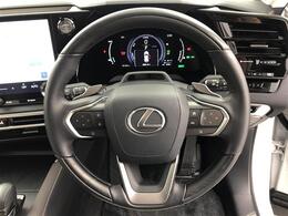 【ハンドル】『ハンドル/ステアリング』の画像になります。写真の内容に関してご不明点、ご質問等がございましたらお気軽にガリバー店舗までお問い合わせください。