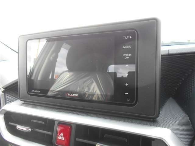 ナビ（フルセグTV、CD、DVD、SD、Bluetooth、ラジオ）