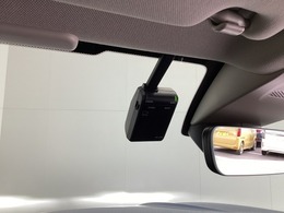 購入後も自社指定整備工場完備でお客様の愛車をしっかりサポート致します！御納車時には安全かつ安心してお乗り頂けるようホンダ専門知識を持つ整備スタッフが点検・整備・装備も説明をしてお渡ししております。