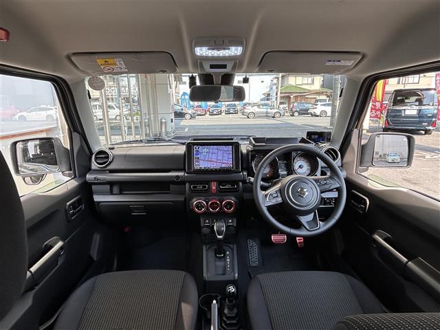全方位で視界が広く、高い目線で運転もしやすいです！