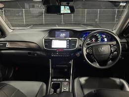 【インパネ全体】『インパネ全体』の画像になります。写真の内容に関してご不明点、ご質問等がございましたらお気軽にガリバー店舗までお問い合わせください。