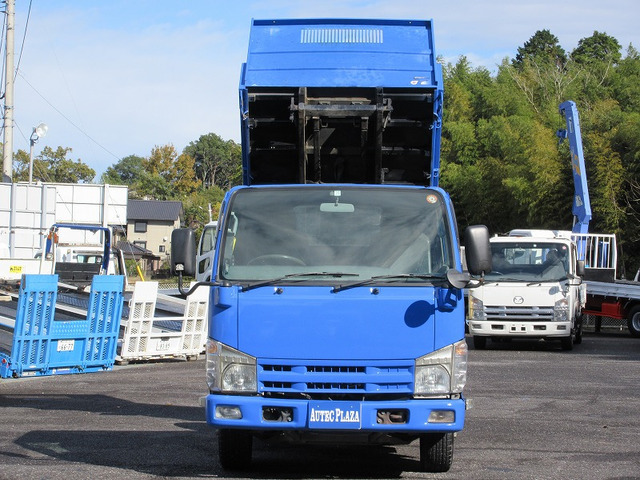 ☆お車のご相談等、少しでもお客様のご要望にお応えできればと思っております。下取りのある方も、高価下取りをさせて頂きますのでお気軽にご相談下さい！