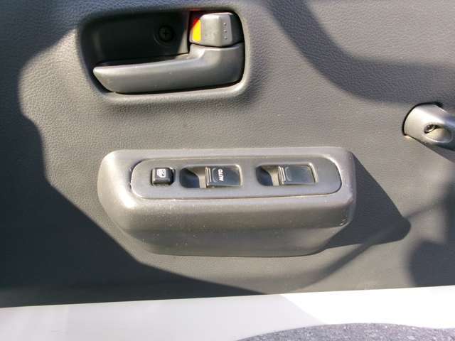 お車の事で気になる事があれば「無料電話0078-6002-871012」までお気軽にご連絡下さい！