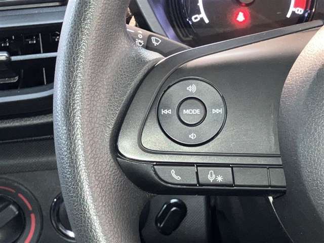 運転中のオーディオ操作はステアリングスイッチで！目線を外さないから安全性がUP♪