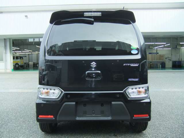 ★中古車は『一物一価』・『早いもの勝ち！』　ネットの社会に伴い掲載からご成約までの時間が早くなっております！　「見に行ったのに車が無かった！」という事がないように、ご来店の際はご連絡下さい！（^^♪