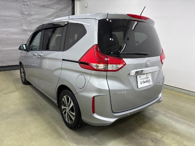 斜め後ろの画像です。是非現車をご確認ください！