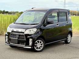 車両の品質管理は室内展示場を完備しておりますので、品質を保った状態の車両をご覧いただけます。