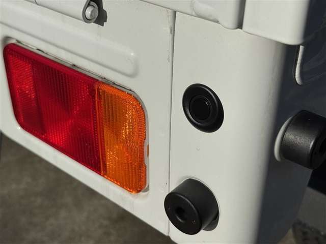 後方にはセンサー付きなので障害物を検知してくれます