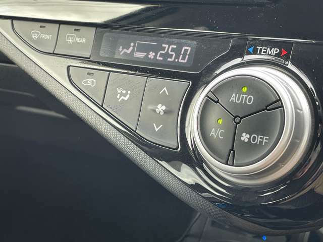 「オートエアコン」　設定した温度まで自動で調整♪上手に使えば燃費に貢献！
