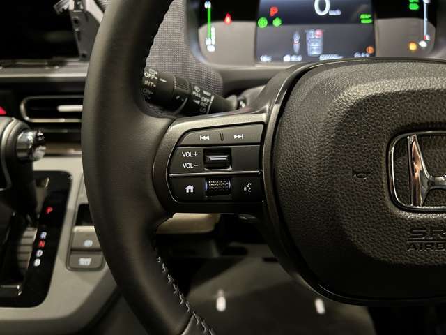 当社は「わかりやすい総額表示」を心がけております。 掲載総額には★自動車税★自賠責保険★取得税★重量税★登録手続費用★保証付整備費用★消費税★リサイクル預託金★記載オプション、すべてが含まれています。