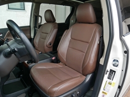 【電動格納ドアミラー】【リミテッド純正18インチAW】【ダブルサンルーフ】【スマートキー＆プッシュスタート】