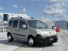 グレージュメタリックカラーに塗装済☆樹脂製のフロントバンパーもブラックに塗装されておりオシャレに仕上がっております☆