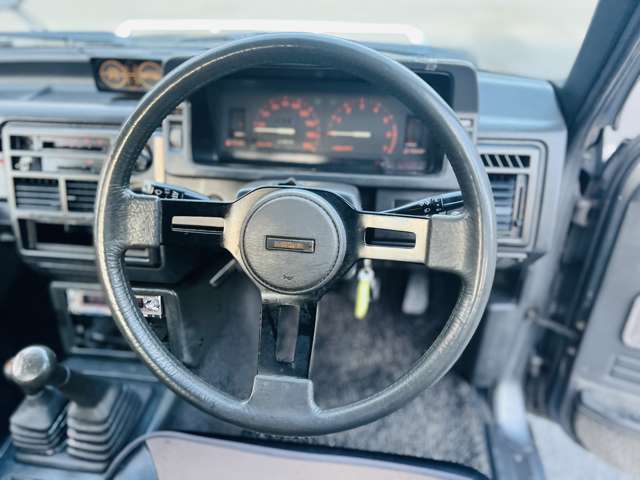 マツダ プロシード 2.6 キャブプラス 4WD 1991年 21.9万キロ