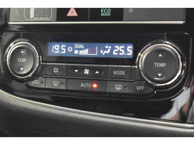 当店のお車には全台【1年間の無料保証付】でございます。手厚い保証も当店の自慢です！有料ですが2年、3年保証もお付けできますのでご相談ください♪