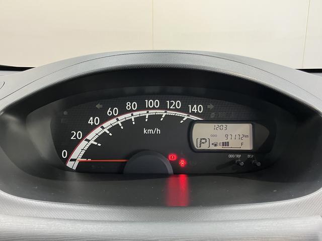ダイハツディーラーでは「ダイハツ認定U-CAR」という基準を設け、車選びに詳しくないお客様でも「安心して選べる」をご提供しています。