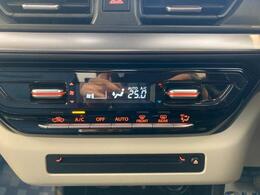 家庭用エアコン同様に温度設定するだけで室内温度を快適に保ってくれる　フルオートエアコンを装備しています！