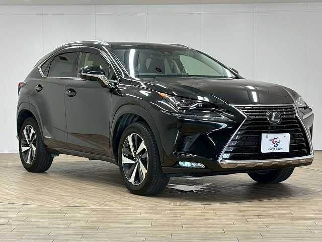 お車ご成約時の付帯率は驚きの90％OVER。GOOD　SPEED自慢のスーパーガラスコーティング。見違えるほどの輝きを放ち、納車後のメンテナンスも楽々。是非一度お試し下さい。