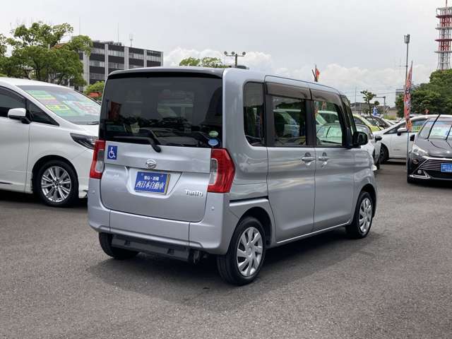 自社運営の陸運局指定整備工場(民間車検工場)完備！経験豊富な整備士が多数在籍し、しっかりした整備をお約束いたします。☆法定定期点検整備の費用は諸費用に含まれます。☆点検記録簿を発行いたします。