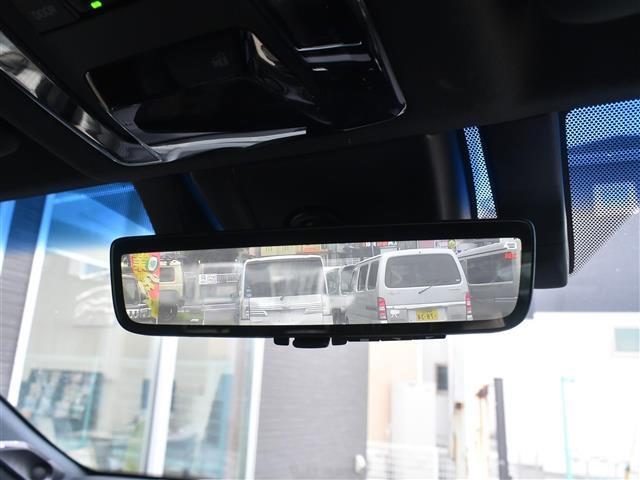【デジタルインナーミラー】後ろ状態をカメラにてバックミラーに映像を映します。人やモノを乗せて直接後ろが見にくかったり、夜や雨の状態も後ろの視界を担保します♪