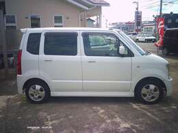 最寄り駅あいのかぜ福岡駅になります。高岡駅から電車で約7分程度、金沢駅からなら約25分、福岡駅から当社迄徒歩約5分程度です。お電話頂ければお迎えも可能です。無料通話TEL0766ー64ー4022迄お気軽にどうぞ
