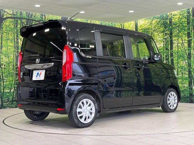 ☆全国のネクステージからお取り寄せが可能※！遠方の店舗に展示してあるクルマが気になる場合も、最寄りの店舗でご覧いただくことが可能です！是非私たちに要望をお聞かせください！※別途費用