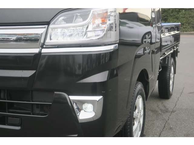 KAWAGOE店には4WD（ガソリン、ディーゼル）多数！エクストレイル、D：5、ハリアー、CX-など人気のSUVが揃ってます。