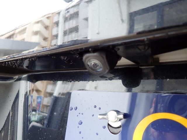 バックカメラ有で駐車も安心です♪