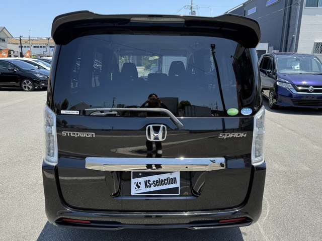 遠方のお客様や、現車の確認が難しいお客様へ向けた新たなサービスをおこなっております。ご利用方法はライン登録して頂くだけ！ご自宅にいながらお車のご商談が可能です。