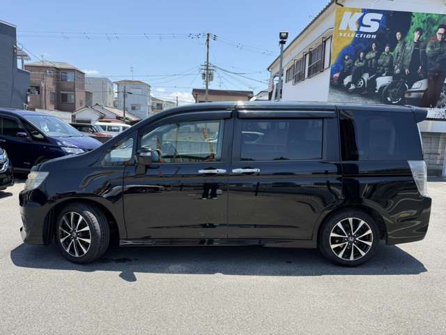【各種アフター保証】中古車の1番の不安は『故障』だとよく言われます。車は機械モノである以上、故障のリスクはゼロにはなりません。販売後安心の各種アフター保証の詳細はスタッフまで。