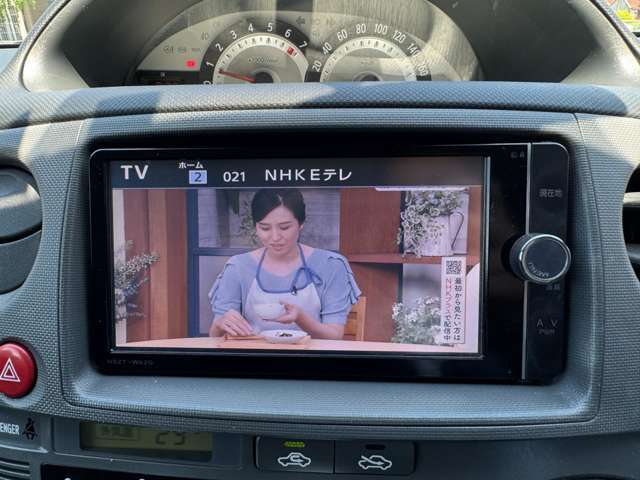 【カーナビ付き】DVD再生やTVの視聴も可能です。
