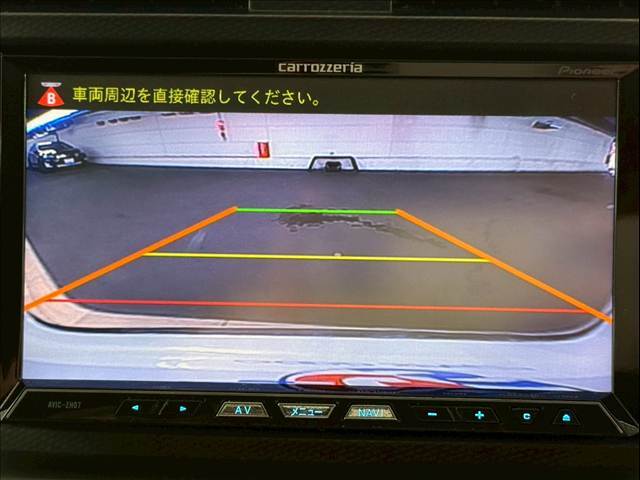 バックカメラ搭載。