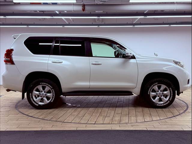 全車修復歴なし！鑑定付きの良質なお車のみを厳選して展示中☆第3者機関の認定付き車ですので、遠方の方でも、安心してご検討いただけます。