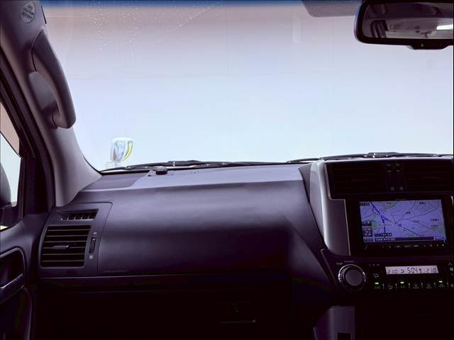 全車修復歴なし！鑑定付きの良質なお車のみを厳選して展示中☆第3者機関の認定付き車ですので、遠方の方でも、安心してご検討いただけます。