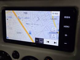 ナビ　フルセグ　バックカメラ　Bluetooth　DVD/CD　再生