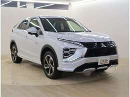 弊社は「車両価格」に「諸費用（自賠責保険料・税金・登録等に伴う費用）」を加えた、安心の「支払総額」で表示しております。