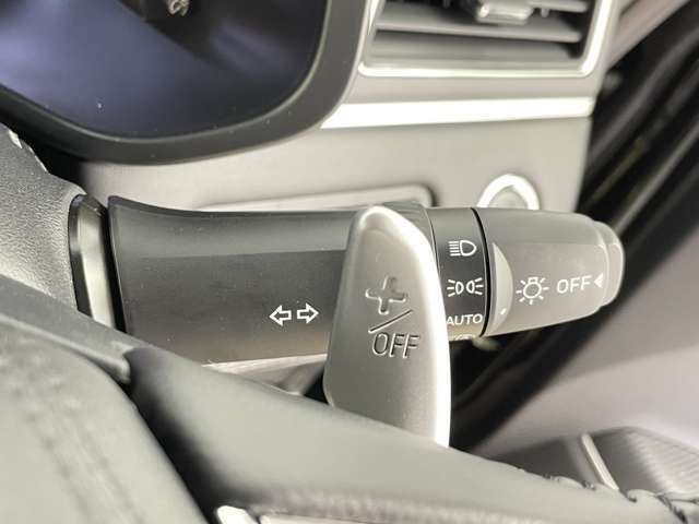 【運転席操作部】快適なドライブを楽しむための機能が装備されています！運転席から触れるので、使いやすいです！除菌プランいれていただくと、さらに清潔で安心していただけます！