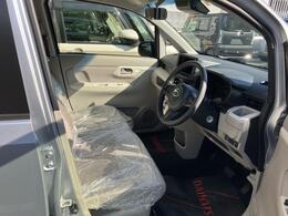 静岡ダイハツの中古車は、展示前に徹底した洗車や室内清掃を実施しております。