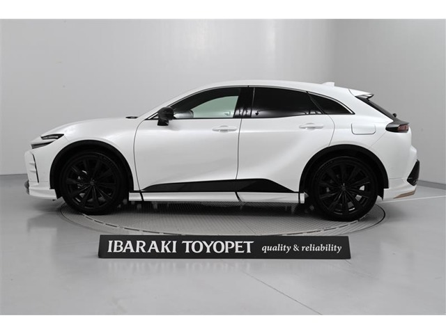 『 クラウン（ハイブリッド）　スポーツZ 』入荷しました。　お気軽にお問い合わせください。