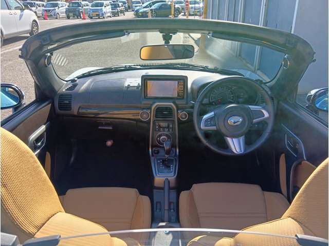 お車のご相談受け賜ります。売却・販売・車検・修理・鈑金・保険等担当者がサポートさせて頂きます。