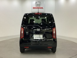 Honda認定中古車 U-Selectは3つの安心をお約束します。　1　Hondaのプロが整備した安心。 2　第三者機関がチェックした安心。　3　購入後もHondaが保証する安心。
