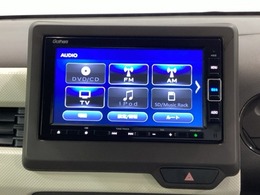 ナビゲーションはフルセグTV、インターナビ対応のGathers純正メモリーナビを搭載しています。Bluetoothオーディオ機能がありますので、スマートフォンなどの音楽も再生できます。