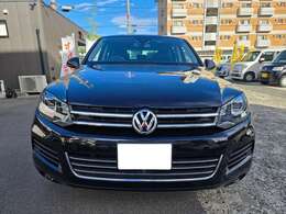 納車前に「エンジンオイル交換」「ワイパー交換」を行います。