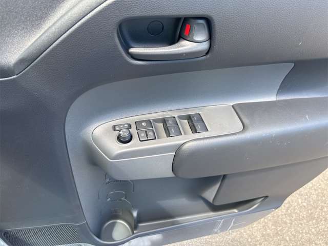 ★充実したキッズスペース★　　★キッズスペースにはDVDの設置や数多くのおもちゃや本などお子様の喜ぶグッズがいっぱい！お子様連れのお客様でも大歓迎です★