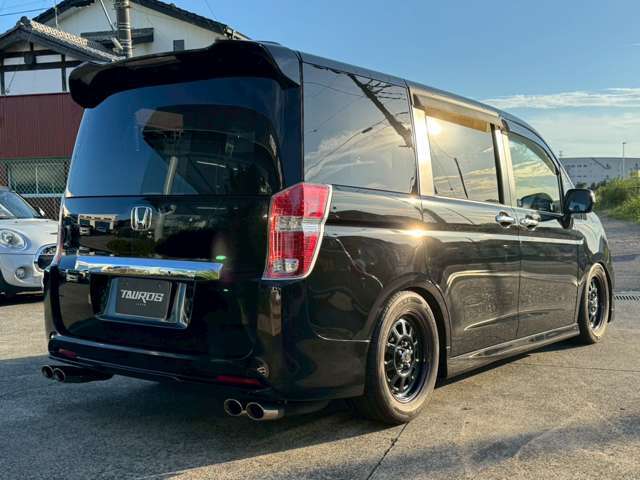 ご納車後のメンテナンス・車検・修理もお任せ下さい！納期までの代車もお貸し出し可能！