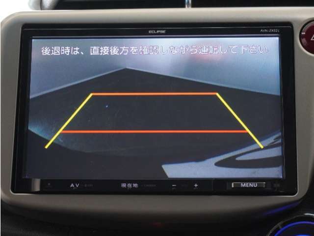 ◆バックカメラ◆リバースにするだけで映ります、後方の安全確認や、狭い駐車場での車庫入れ、雨の日や夜間など視界の悪い時に便利です！安全にバックする為には欠かせない装備です。
