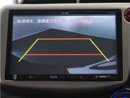 ◆バックカメラ◆リバースにするだけで映ります、後方の安全確認や、狭い駐車場での車庫入れ、雨の日や夜間など視界の悪い時に便利です！安全にバックする為には欠かせない装備です。