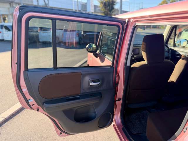 低燃費で税金も安く、維持費の安さが魅力の軽自動車を多数ご用意しております。ちょっと興味がある、ちょっとだけ見てみたいなどでも結構です。お気軽にお立ち寄りください！