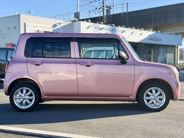当店ではお車の買取り・下取りも大歓迎です。不要になったお車、どうせ売るならなるべく高くお車を売りたいと思っているお客様！まずは当店にお問い合わせください！