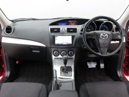【インパネ】MAZDAのスタイリッシュなインテリアデザイン！明るくシンプルでスッキリとした雰囲気！